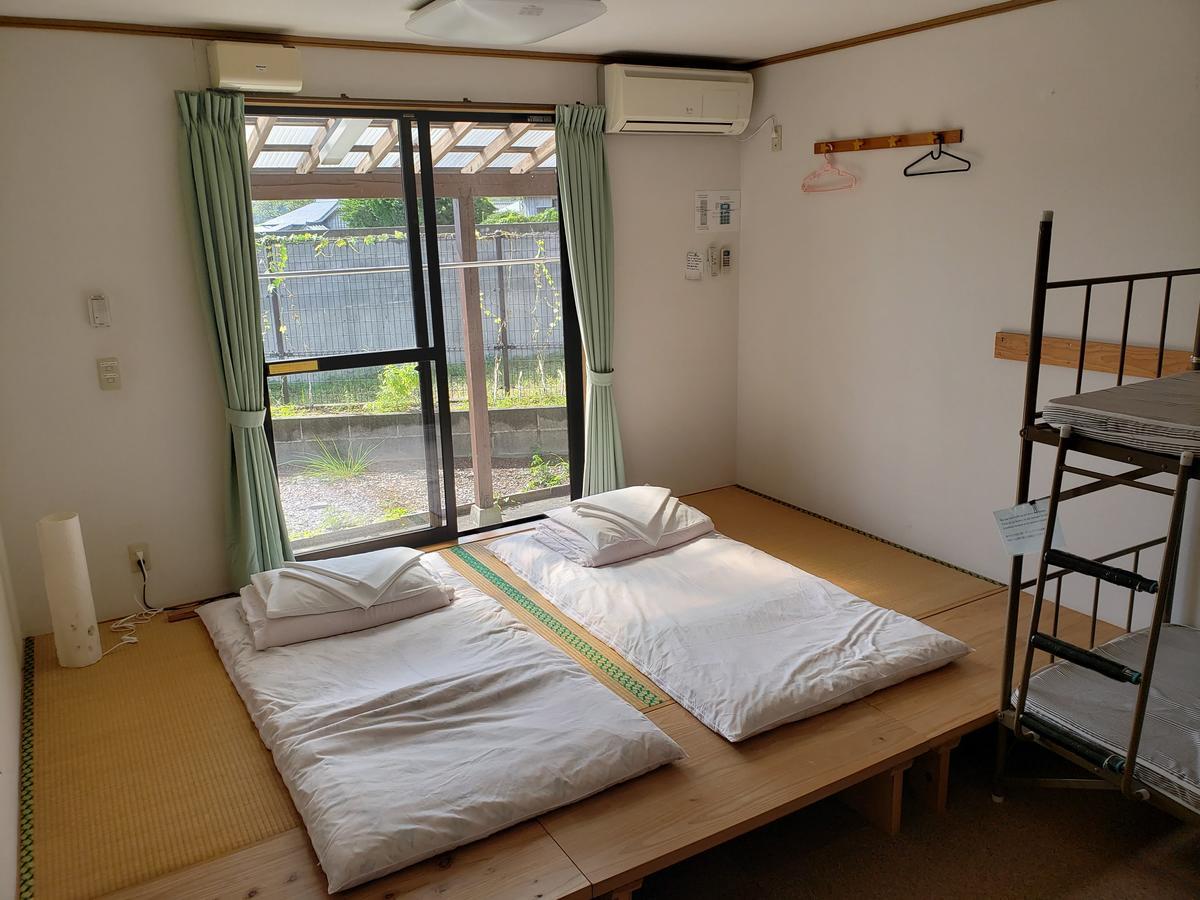 Yakushima Youth Hostel ภายนอก รูปภาพ